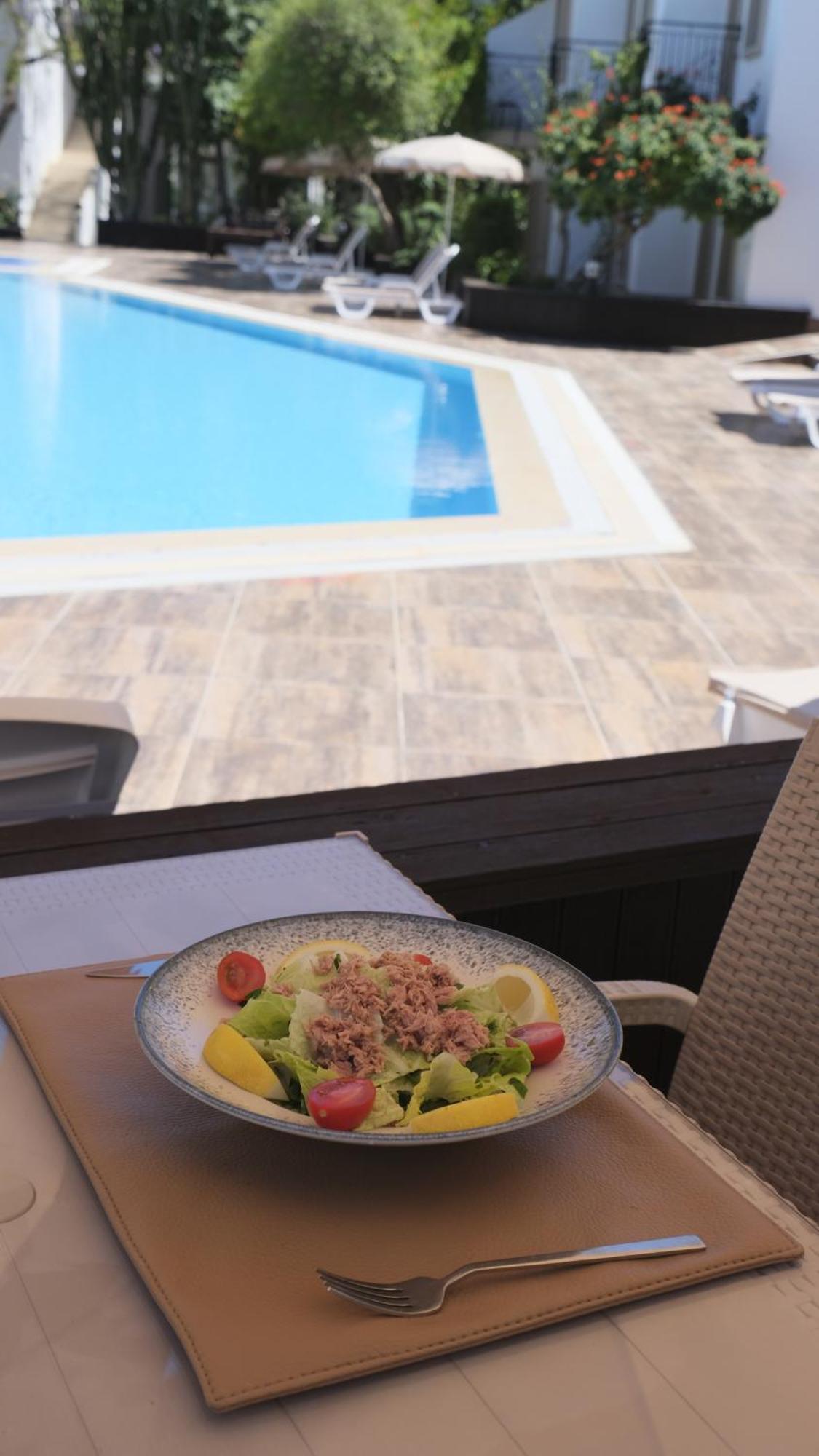 Flora Hotel Гюмбет Екстериор снимка
